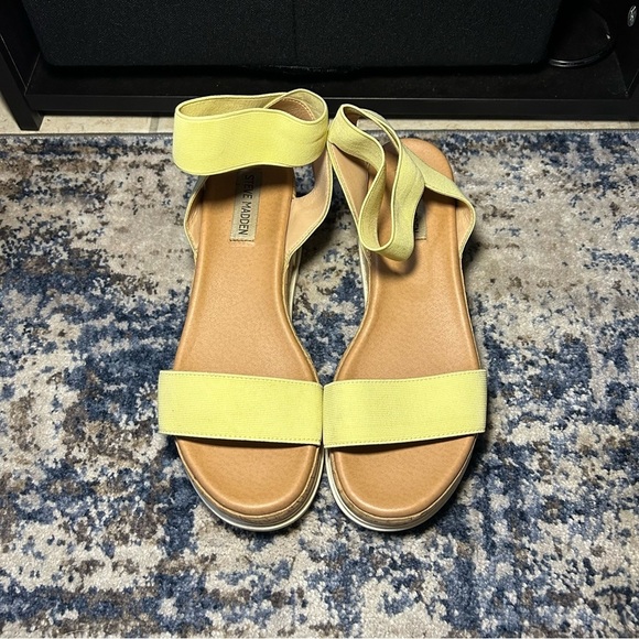 Steve Madden Elba Yellow & Brown Cork Strappy Platform Sandals Size 8 - Picture 5 of 14